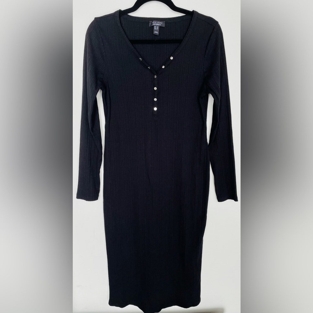 Maternity warm midi sweater dress black with snap bottoms